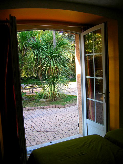 French Riviera Air Conditioned rental house and pool Saint Raphael.