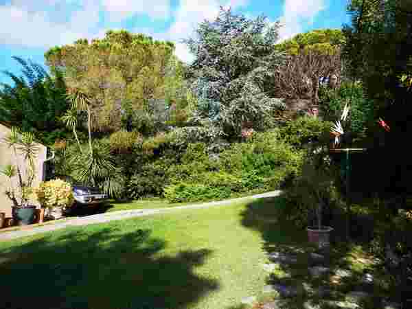 7/8 people French villa rental with pool in Frjus French riviera.