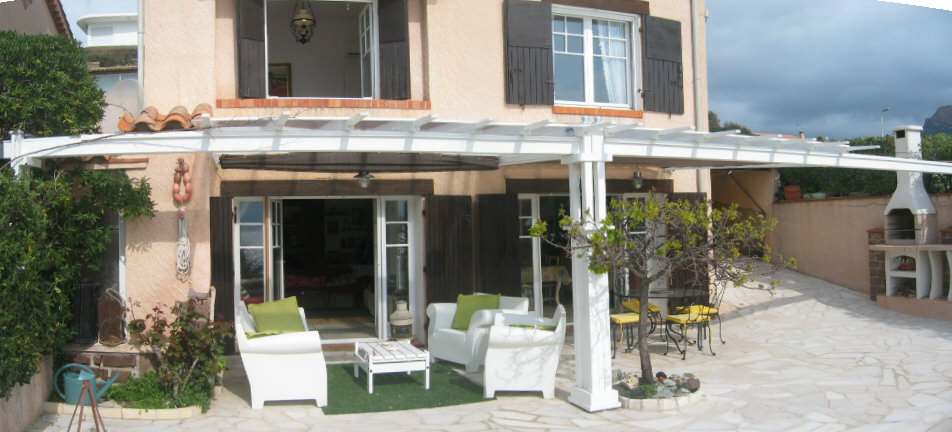 Cote d'azur accomodation see front house holidays south france Var, villa south facing Agay saint raphael